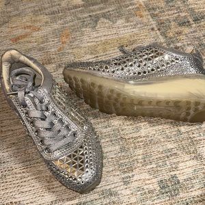 Steve Madden Carissa rhinestone sneakers shoes 7